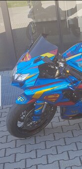 Gsx-r 600 - 6