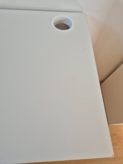 Psací stůl Ikea Micke - 6