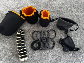 2 objektivy + příslušenství - 6