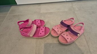 Crocs sandale 2 ks, oboje za 300,- - 6