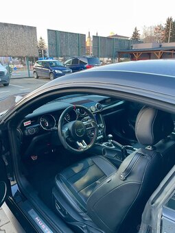 Ford Mustang GT - 6