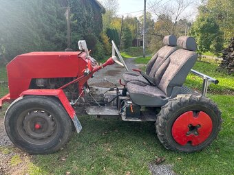 Prodám traktůrek ,motor 1202 - 6