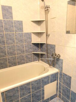 Pronájem bytu 2+1 s lodžií, ul. Těreškovova, Karviná - 6