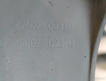 Poklice Toyota 15" 4ks - 6