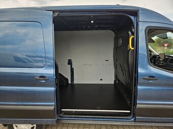 Ford Transit 2,0 TDCI L2H2 2/2020 - 6