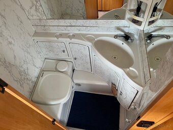 Karavan LMC 490 LUXUS+Předstan - 6