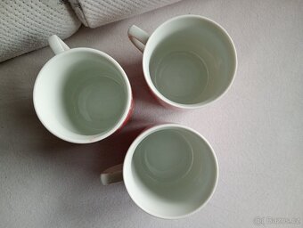 3x retro hrnek vzor "jetel", červený - 6