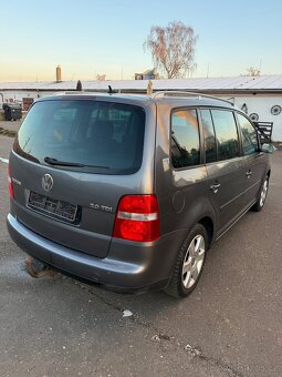 Volkswagen touran - 6