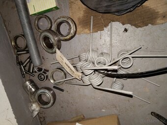 Prodám díly krone - 6