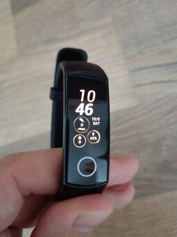 Prodám chytrý fitness náramek HONOR BAND 5 - 6
