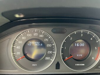 Volvo XC70, 2,4 D5 AWD - 6