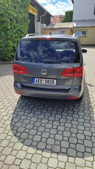Vw Touran 1.2tsi 77kw,r.v.2010 koupeno v Čr. - 6