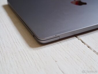 MacBook Air M2 – 512 GB / 16 GB / Baterie 97% / Záruka - 6