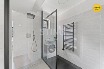 SLEVA: Prodej dvou rodinných domů se stodolou a velk, 132719 - 6