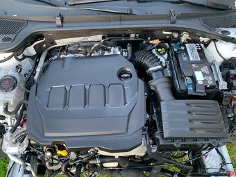 Predám havarovanú Škoda octavia 4 2.0tdi 85 kW 2023. - 6
