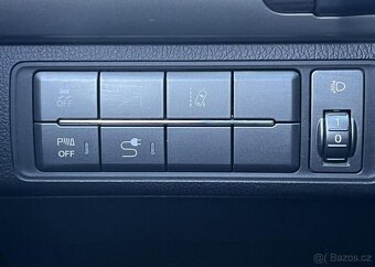 SsangYong Rexton 2.2D KAMERA TEMPOMAT NAVI 4x2 manuál 133 kw - 6