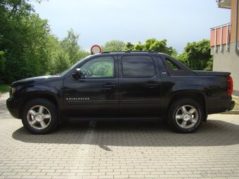 Chevrolet Avalanche 5.3i V8 4x4 - 6