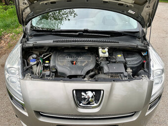 PEUGEOT 5008 2,O HDi Allure - 6