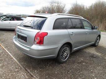 Toyota Avensis 2,2 130KW - 6