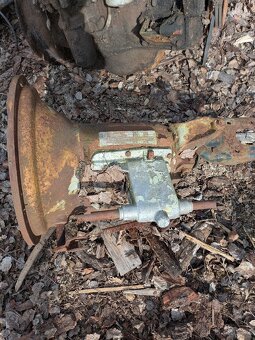 Avia A31 motor, převodovka, náprava - 6