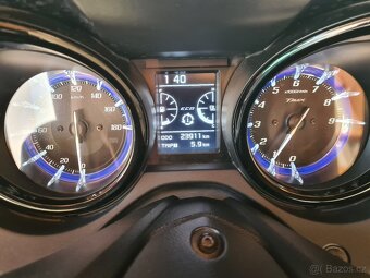 Yamaha T MAX 530, 2020, edice Black MAX - 6