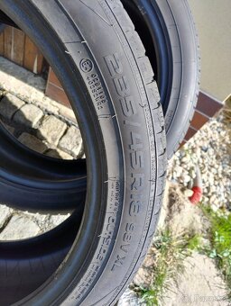zimní pneu 235/45/18 - 6