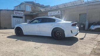 DODGE CHARGER SRT WIDEBODY 6,4l V8 DPH - Amerika Na Kolech - 6