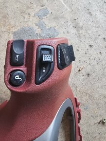 Přední plast kolem budíku Piaggio beverly - 6