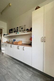 (ZAMLUVENO) Kuchyňská linka IKEA 250+360 cm se spotřebiči - 6