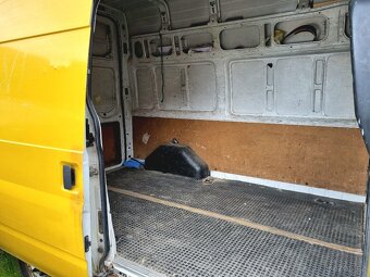 Ford Transit 2.2 TDCi skříň, vysoká střecha – 2007, tažné - 6