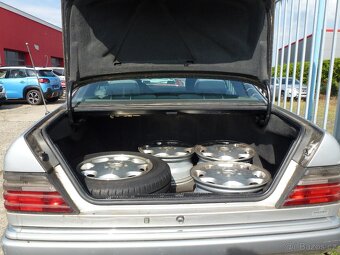 MERCEDES BENZ  E 220 - 6