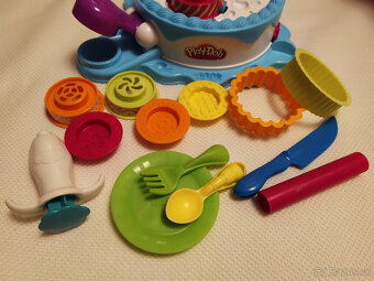 Play doh výroba dortů - 6