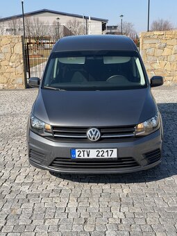 VW Caddy 2.0 TDi - 75kw - 7 mist - rok 2015 - 6