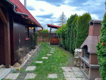 Chata s okrasnou i užitkovou zahradou Břeclav - 6