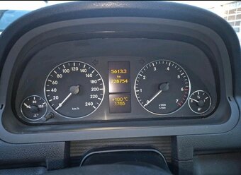 Prodám Mercedes-Benz A 170 benzin. - 6