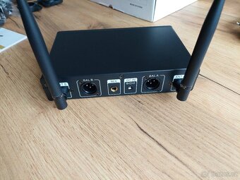 Bezdrátový mikrofonní systém UHF TONOR TW820 - 6