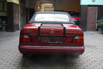 Mercedes Benz 124 300 CE 24V Cabrio - 6