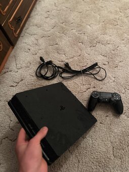 Sony PlayStation 4 slim - 6