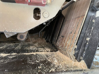 Rozmítací pila jednohřídelová PWR 401.6 75 kW - TOS - 6