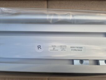 boční nášlapy + montážní příslušenství Renault Captur II 820 - 6