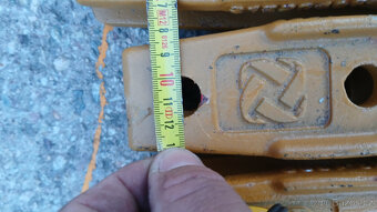 čelní zuby pro traktorbag KOMATSU WB97 WB93 - 6
