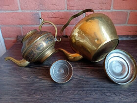 Prodám dva staré mosazné čajníky - 6