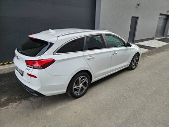 Hyundai i30 kombi 1.6crdi 85kw r.v 3/2021kamera 2x klič -ČR - 6