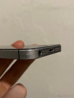 iPhone SE (2016) 64GB - 6