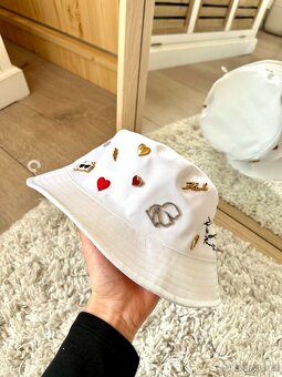 KARL LAGERFELD ČERNÝ A BÍLY KLOBOUK - 6