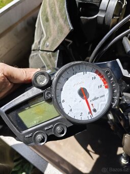 Yamaha R6 2005 - 6