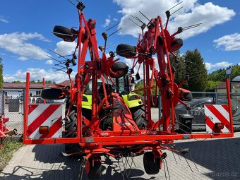 Obraceč sena, píce KÜHN GF 8702 - 6