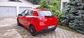 Mazda 2 - 6
