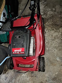 Sekačka benzínová MTD - 6