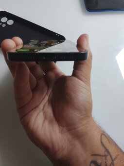 iPhone 12 - 6